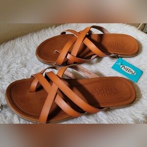 Women's Tan Sandals Sz 7